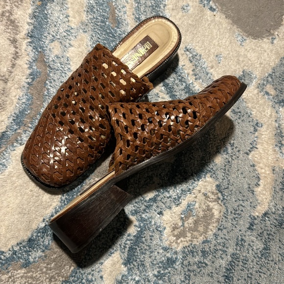 Mules - Picture 2 of 5